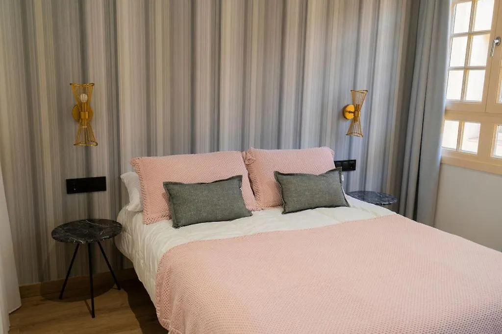 Suites Chinitas Малага Испания